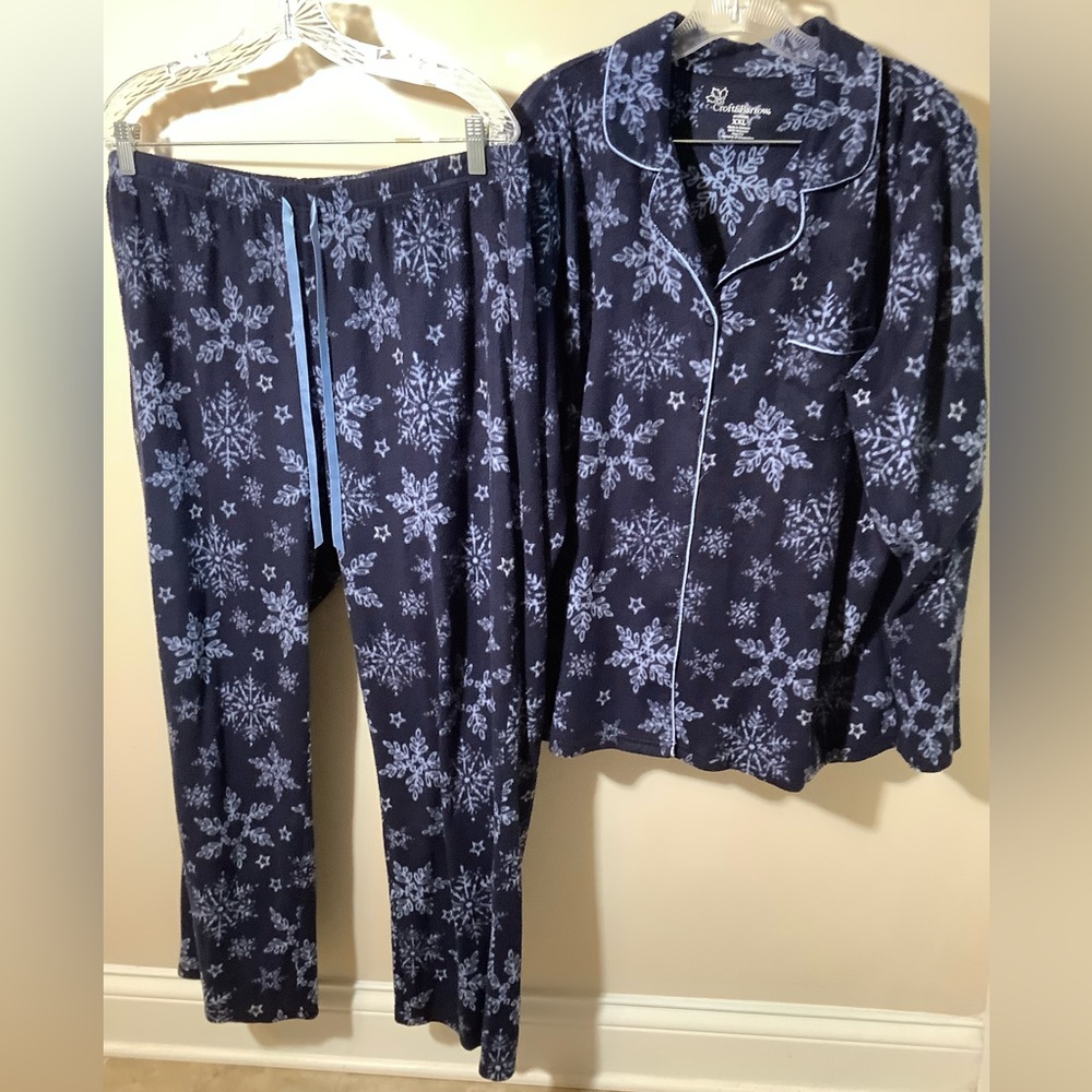 Croft&Barrow Soft Fuzzy & Warm Pj’s Beautiful Blu… - image 3